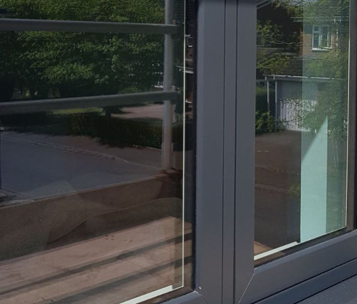 Finesse_FlushSash_Grey3