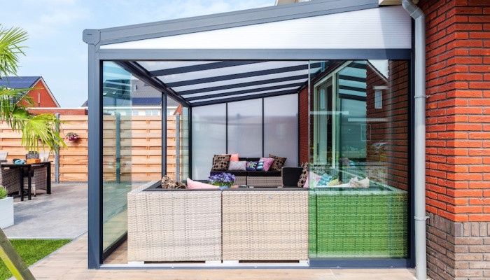 Finesse-Nebbiolo_Veranda_Glass_Room_2_600x900