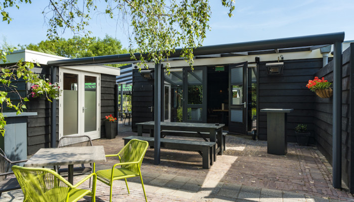 Finesse-Nebbiolo_Veranda_Glass_Room_3_600x900