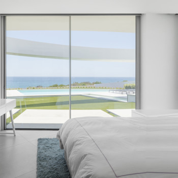 Finesse_Aluminium_Glass_Doors 900x600