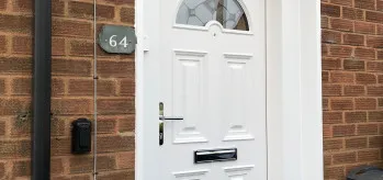 [Case Study) - White Palladio Door