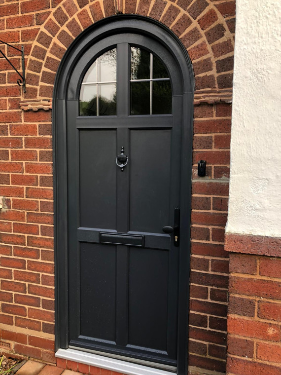 Finesse_Door_Anthracite_Grey_Arched_Top_Elegance