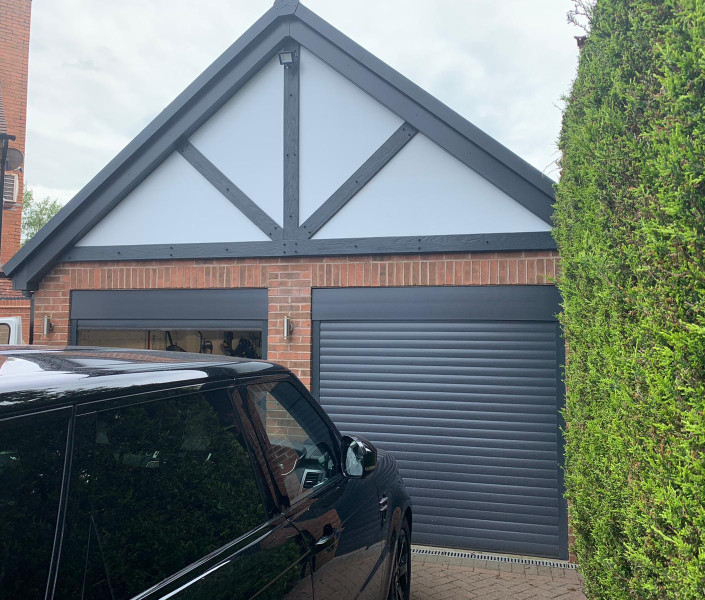 Finesse_GarageDoors_AnthraciteGrey_May9