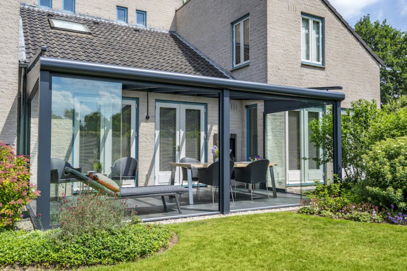 Finesse_Pigato_Veranda_Glass_Room_3_600x900