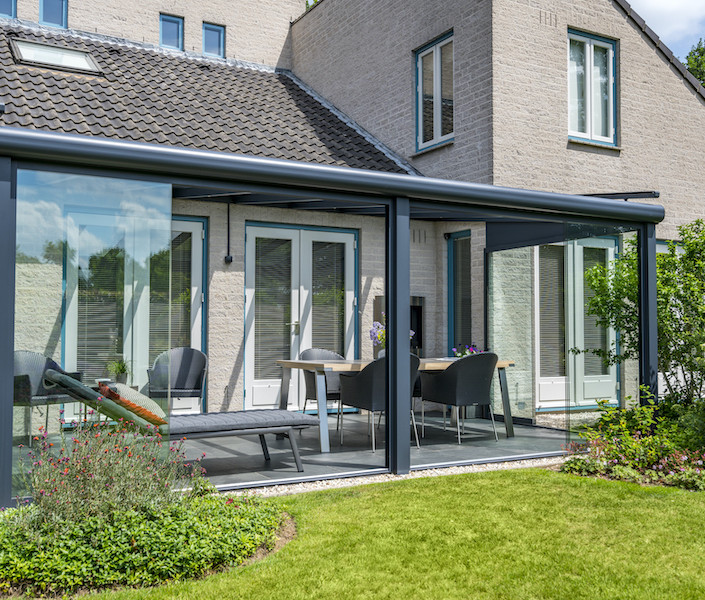 Finesse_Pigato_Veranda_Glass_Room_3_600x900