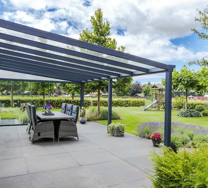 Finesse_Pigato_Veranda_Glass_Room_5_600x900