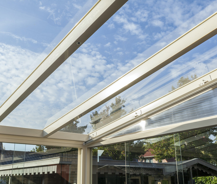 Finesse_Pigato_Veranda_Glass_Room_6_600x900