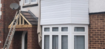 [Case Study] - Bay Window with Dummy Sash